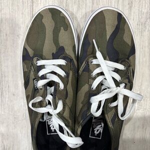 Camo Vans Size 5 Youth